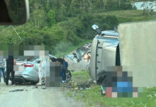 Colisão entre carro e caminhão mata 4 e deixa menor em estado grave na BR-470, em SC