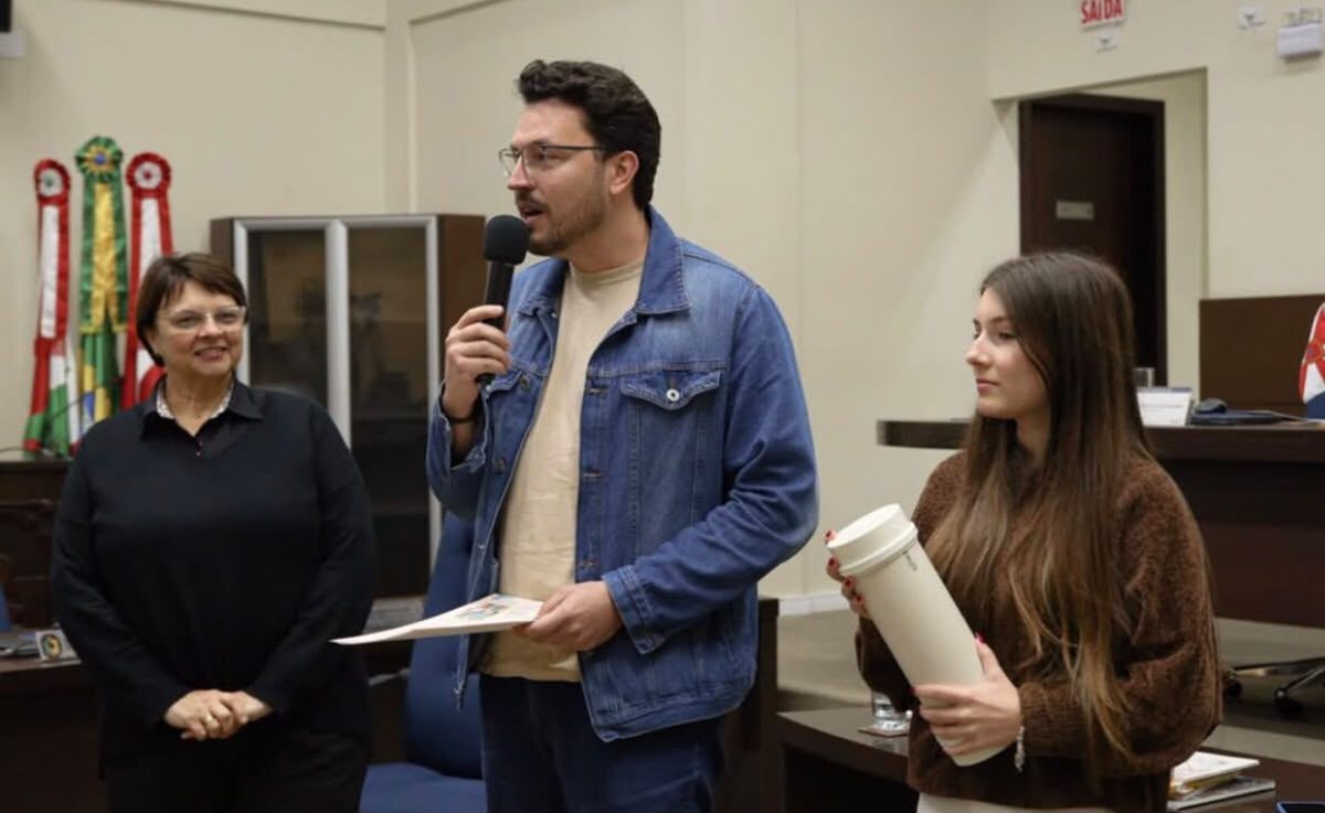 Parlamento Jovem debate saúde mental e divulga Projeto Arcos do Amanhã