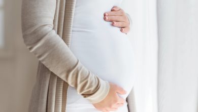 Casal é condenado por tráfico de pessoas após tentar obter bebê e oferecer R$ 30 mil por gestação em SC