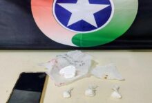 Fuga em alta velocidade termina com homem preso por tráfico de drogas em Timbó; cocaína foi apreendida