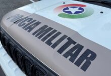 Moto furtada e sem placa é encontrada atrás de pilha de tijolos em Indaial