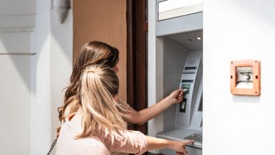 Duas mulheres são detidas em Timbó após suspeita de fraude com documento falso para sacar benefício