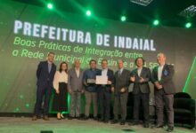 Indaial é premiada pelo SESI/SC por iniciativa que ajuda jovens e adultos a concluir os estudos